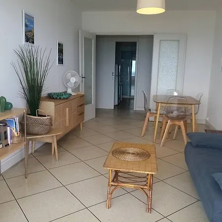 2p En Bord De Avec Parking, 4 Couchages - Le Lavandou - Fr-1-251-909 *