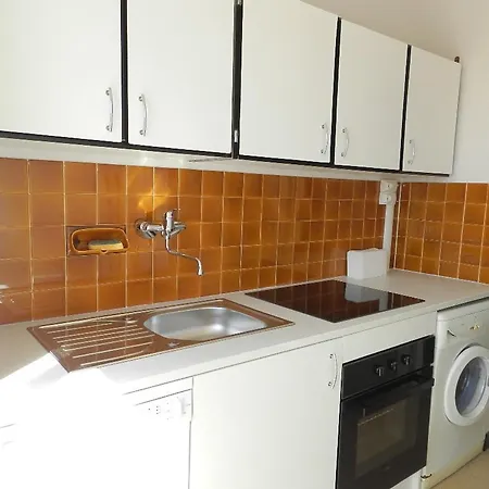 Апартаменты 2p En Bord De Avec Parking, 4 Couchages - Le Lavandou - Fr-1-251-909 Ле-Лаванду